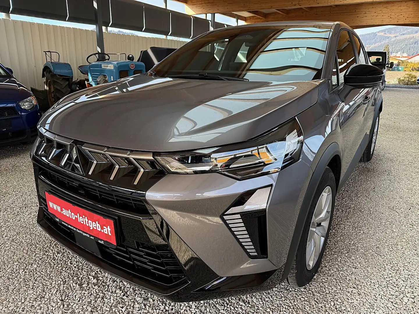 Mitsubishi ASX 1,0 MPI-T Inform Grau - 1