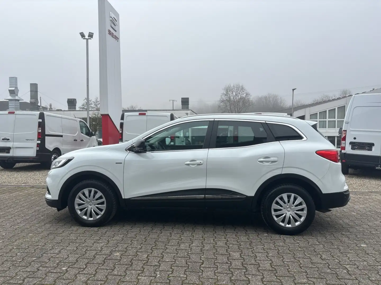 Renault Kadjar Bose Edition TCe 160 EDC Klima Navi Einparkhilfe Blanc - 2
