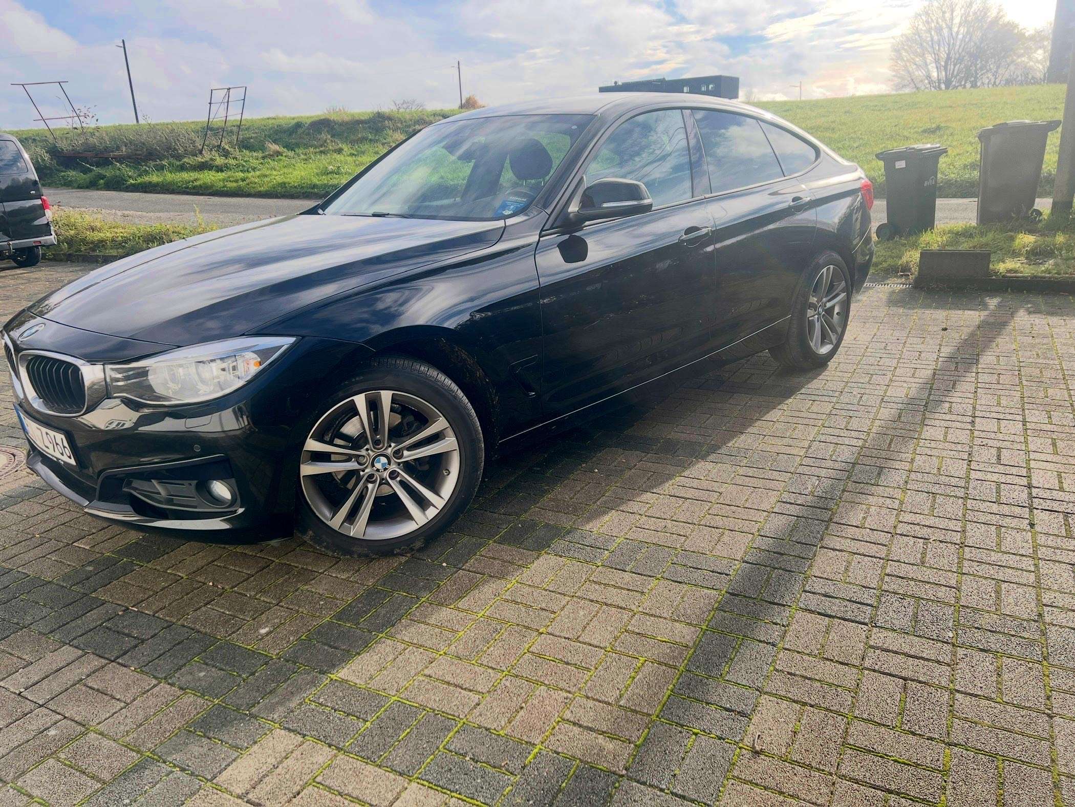 Second hand Bmw 3 Series 