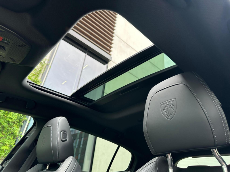 Peugeot 408 GT 1.6 HYbrid |Pano|Focal|360|Stoelvw|SOH 97% — photo 13
