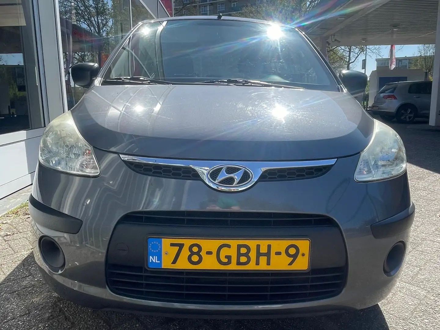 Hyundai i10 i10 1.1 Active Grijs - 2