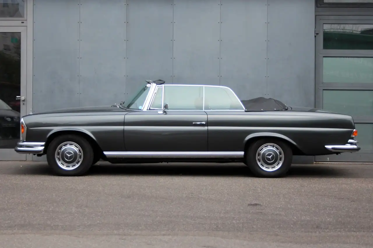 Mercedes-Benz 280 SE 3,5 Liter Werkscabriolet W 111, foto 6