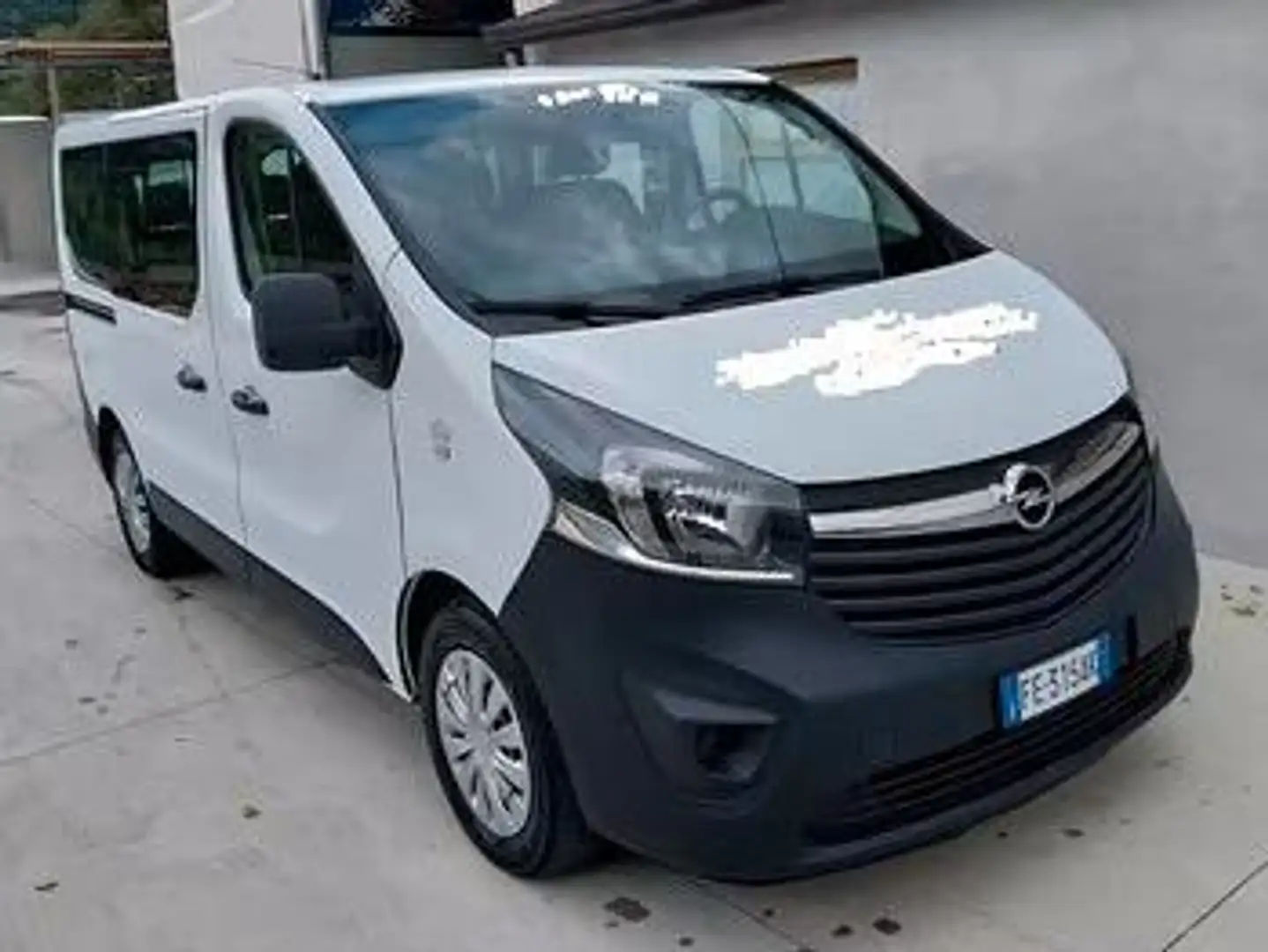 Opel Vivaro Bianco - 2