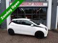 Toyota Aygo 1.0 VVT-i x-play AIRCO,LED,CAMERA,NIEUWE APK !!! ' Weiß - thumbnail 1