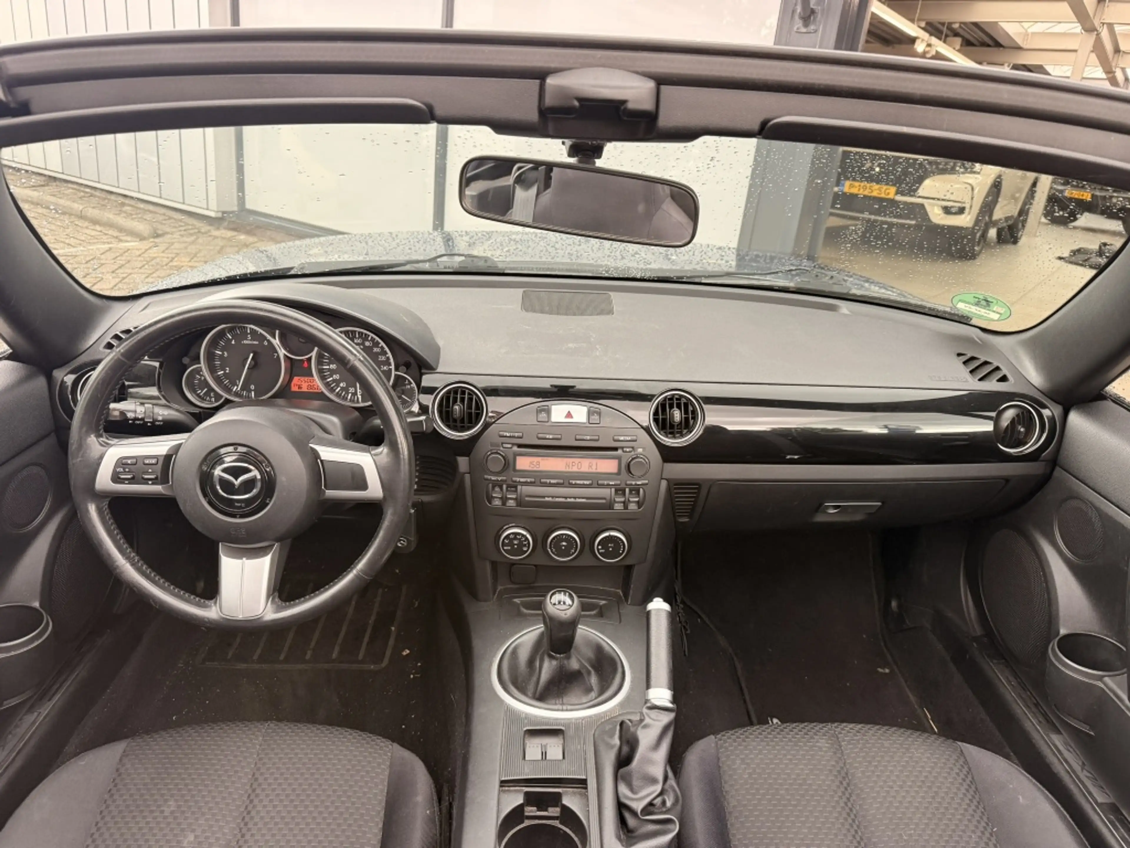 Mazda MX-5 1.8 Touring — photo 11
