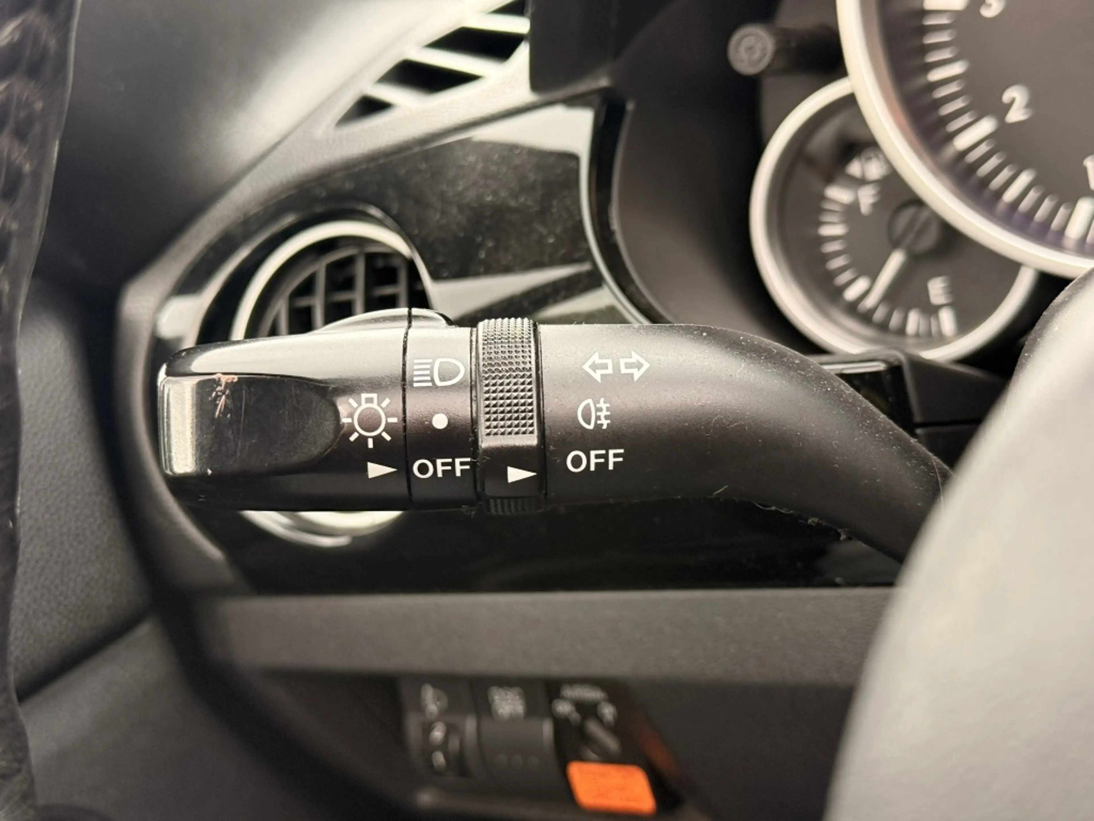 Mazda MX-5 1.8 Touring — photo 15