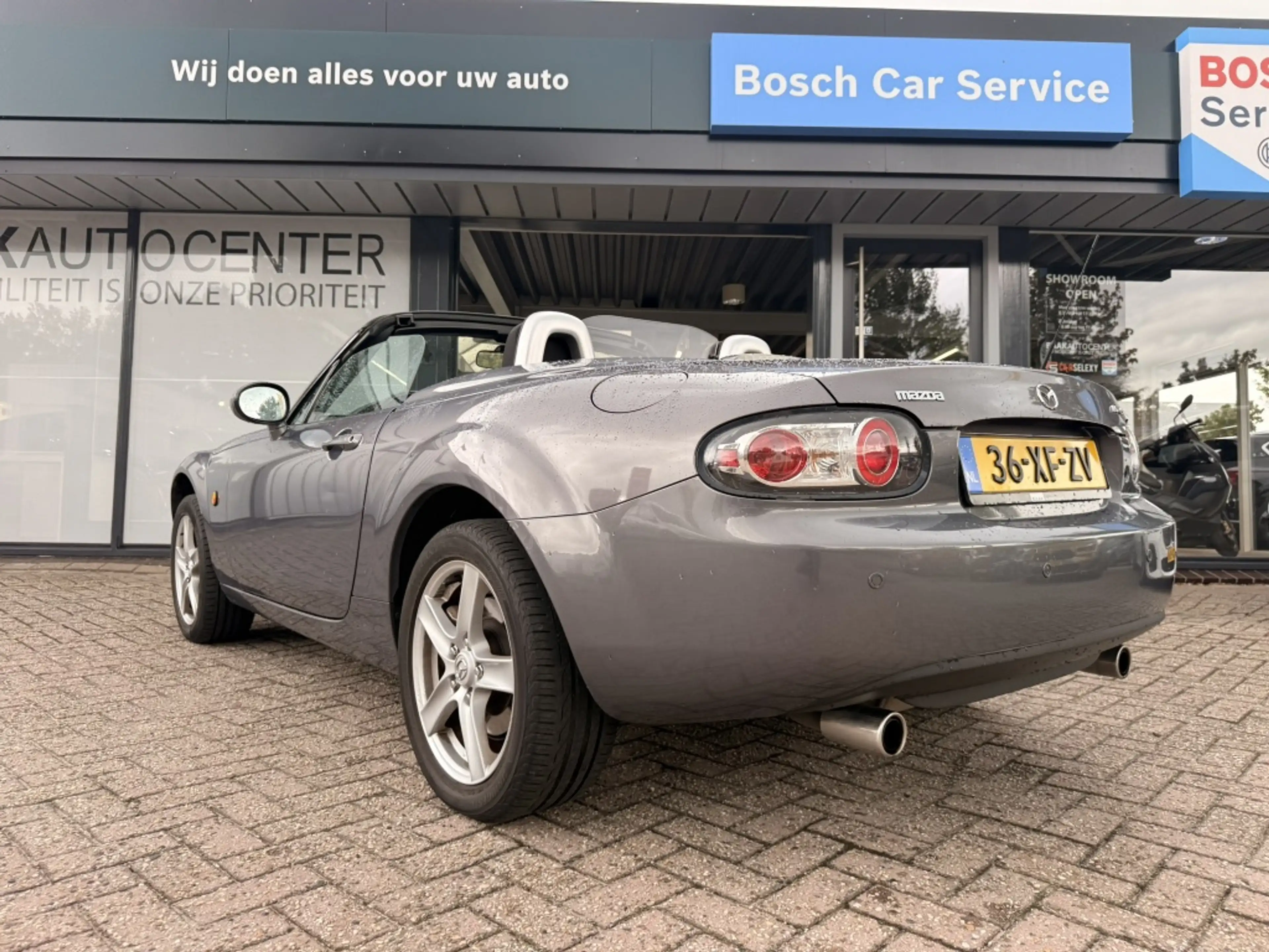 Mazda MX-5 1.8 Touring — photo 8