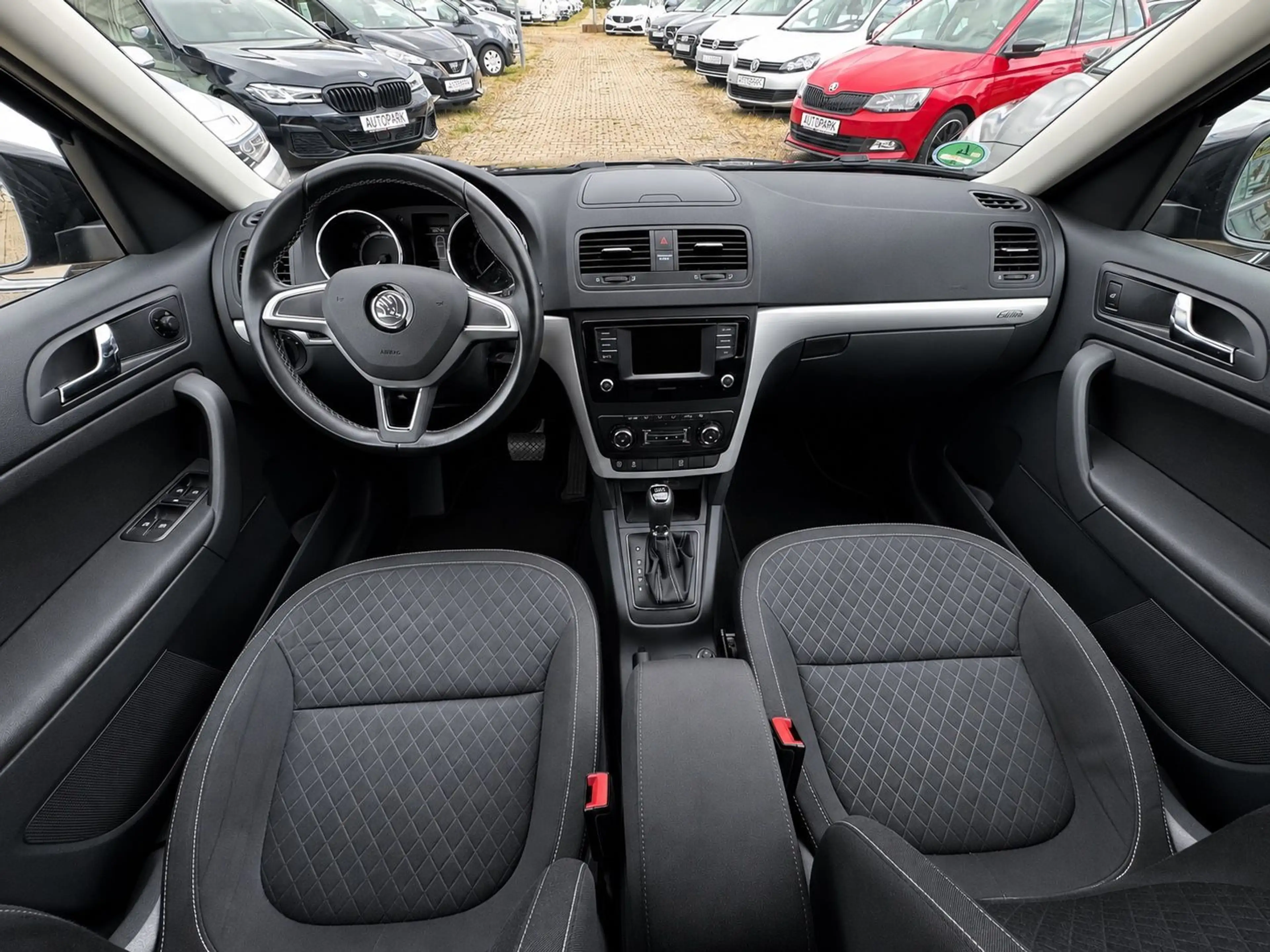 Skoda Yeti Edition *DSG*Bi-XENON*SHZ* — photo 12