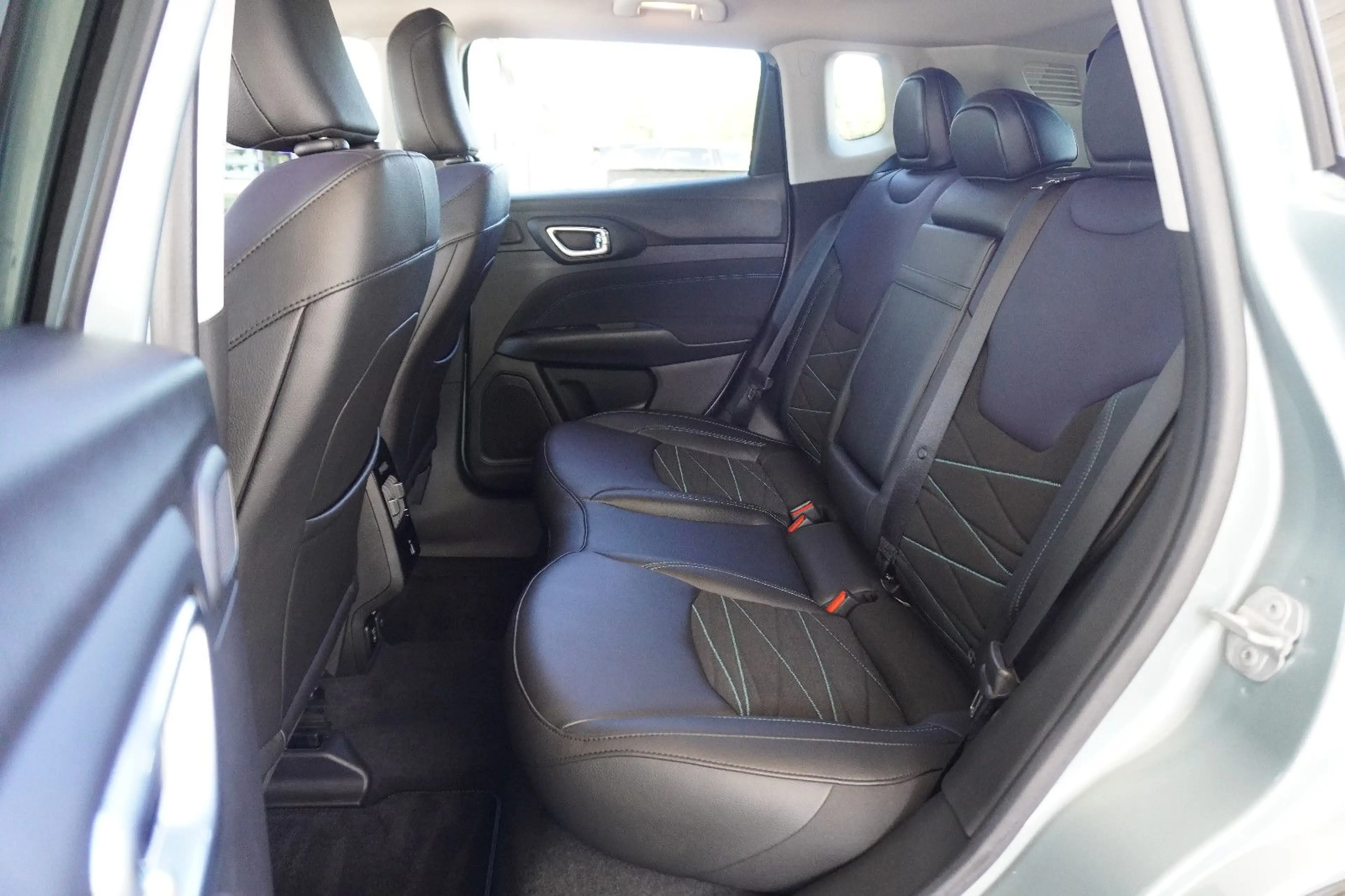 Jeep Compass Upland 4WD |ACC|LED|Navi| — photo 11