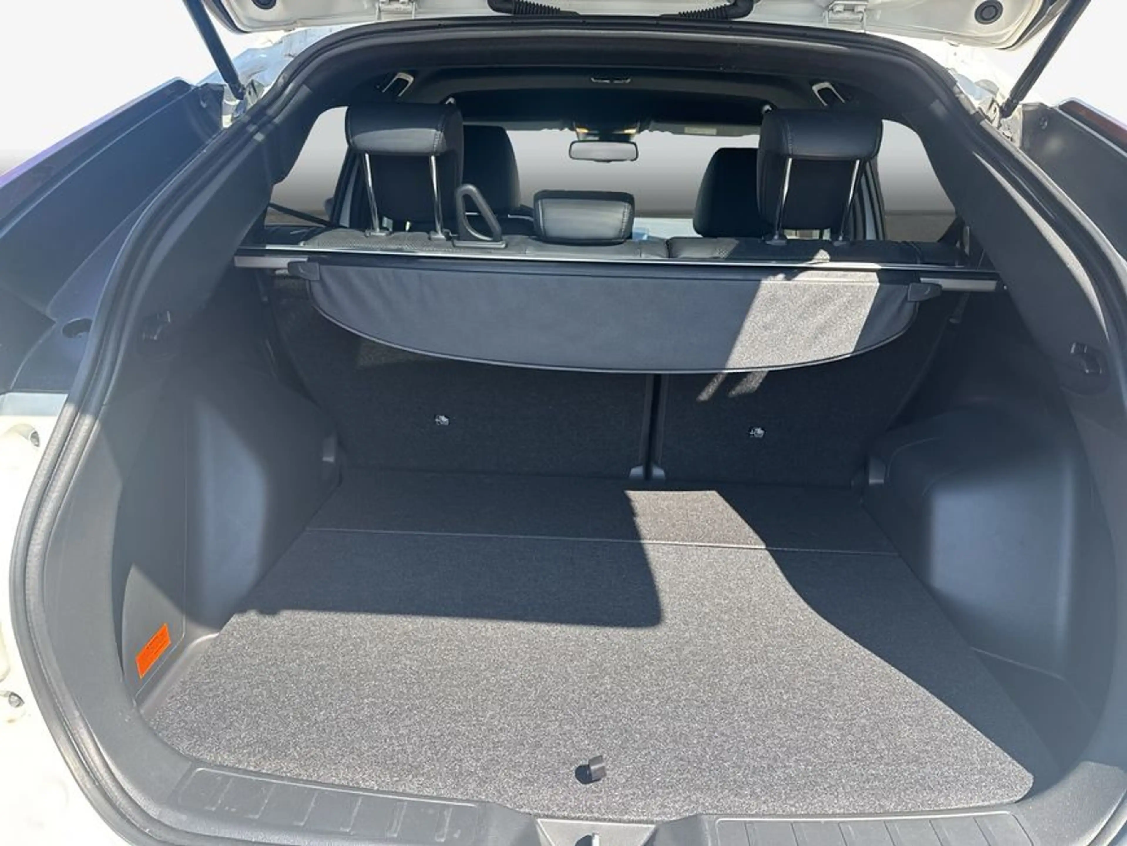 Mitsubishi Eclipse Cross Plug-In Hybrid 4WD Plus — photo 9
