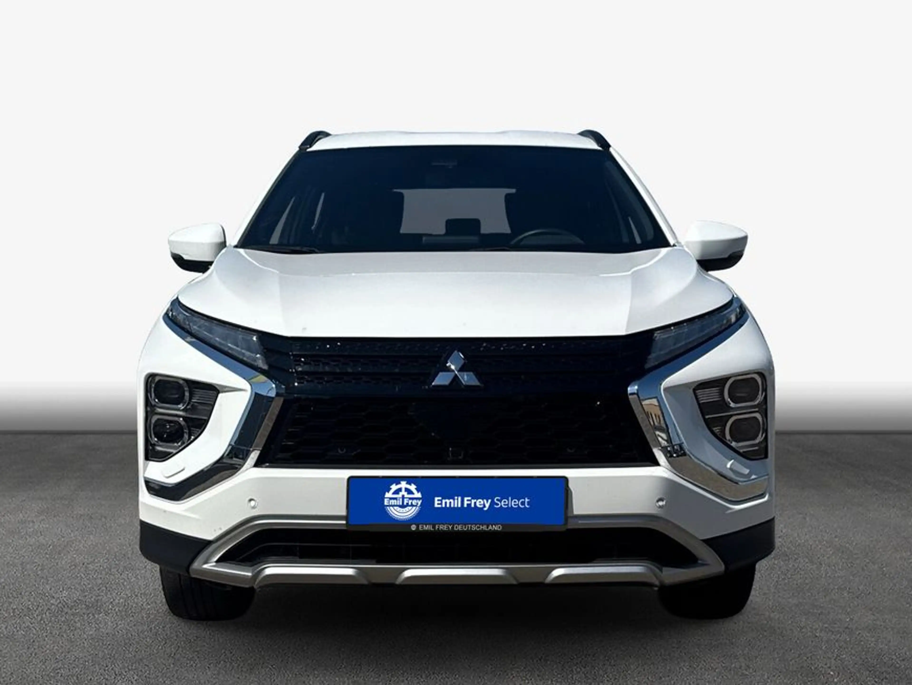Mitsubishi Eclipse Cross Plug-In Hybrid 4WD Plus — photo 3