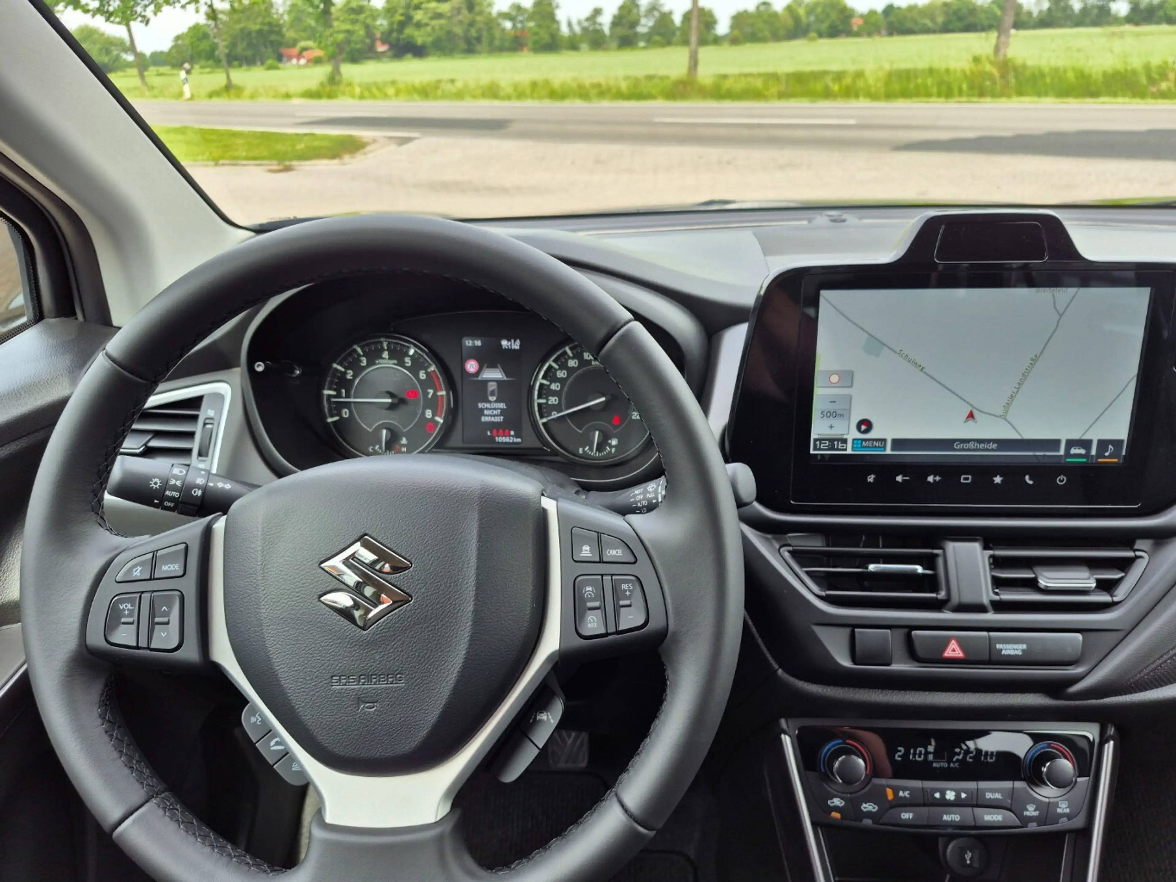 Suzuki SX4 S-Cross Comfort — photo 9