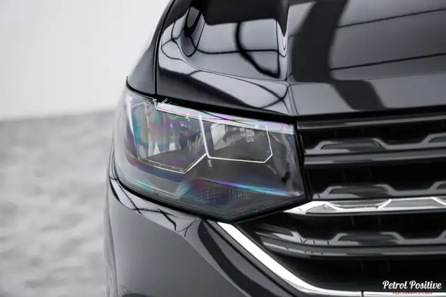 Volkswagen T-Cross view 10