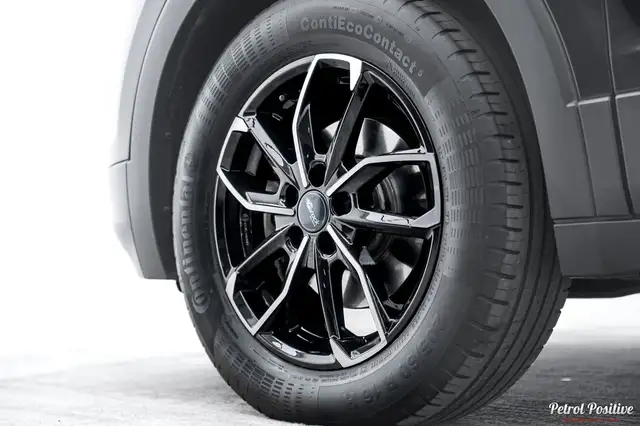 Volkswagen T-Cross view 14