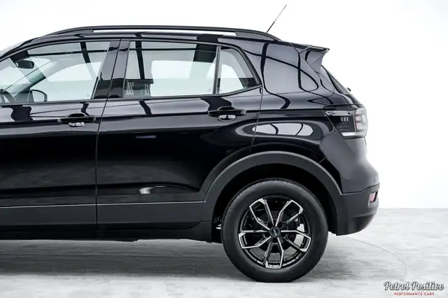 Volkswagen T-Cross view 13