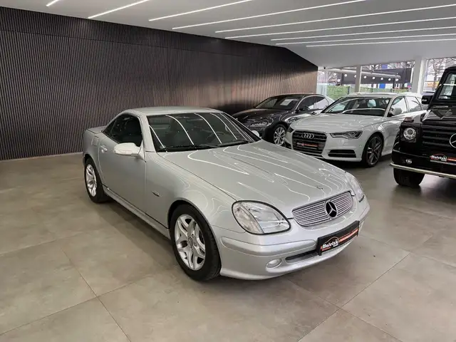Mercedes-Benz SLK 200 Final Edition*AMG*1.Hand*Leder*SHZ*