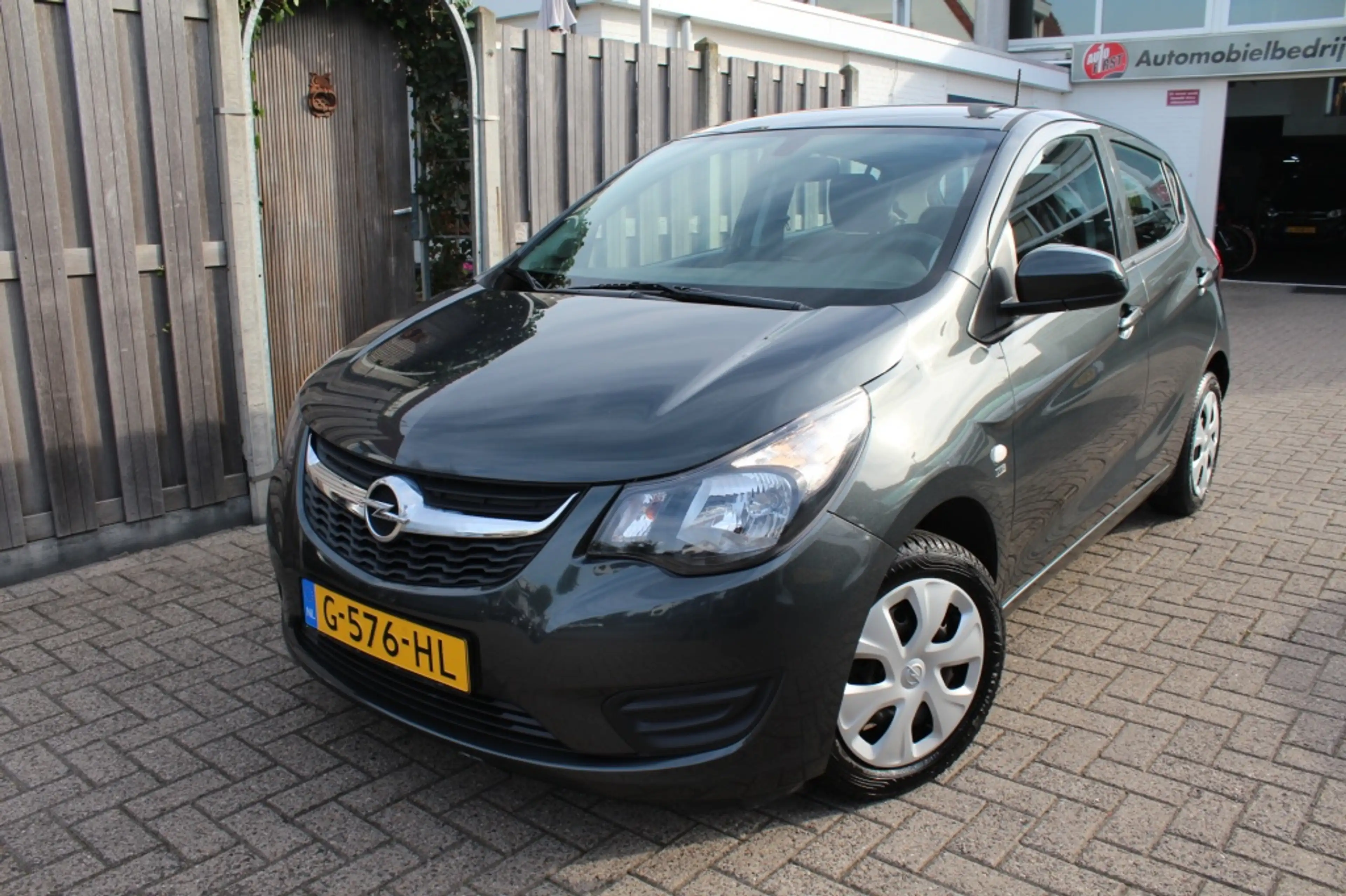 Opel Karl 1.0 120 Jaar Intellilink — photo 2