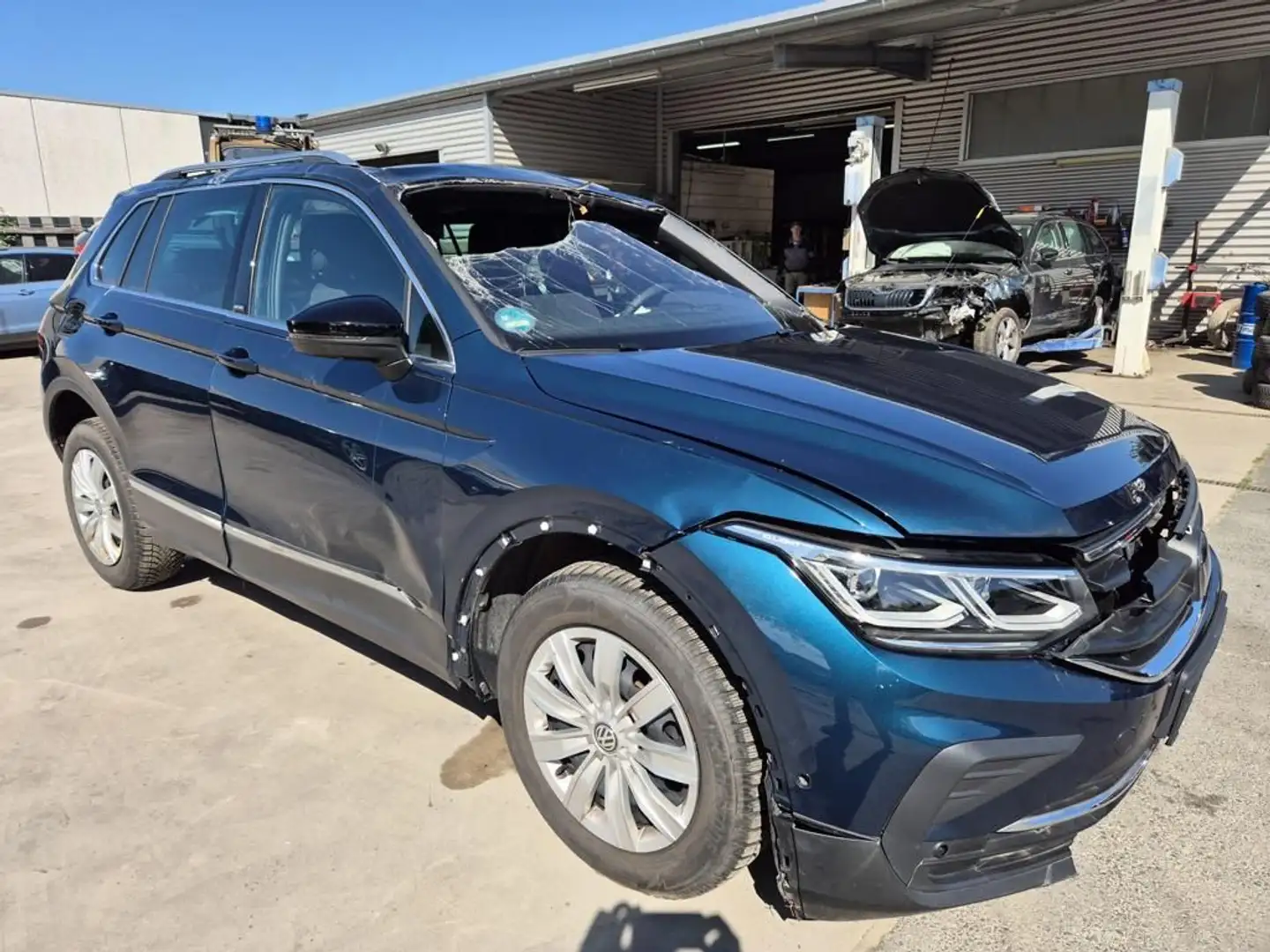 Volkswagen Tiguan 1.5 TSI DSG Move *Navi*360Grad*Matrix* Blu/Azzurro - 1