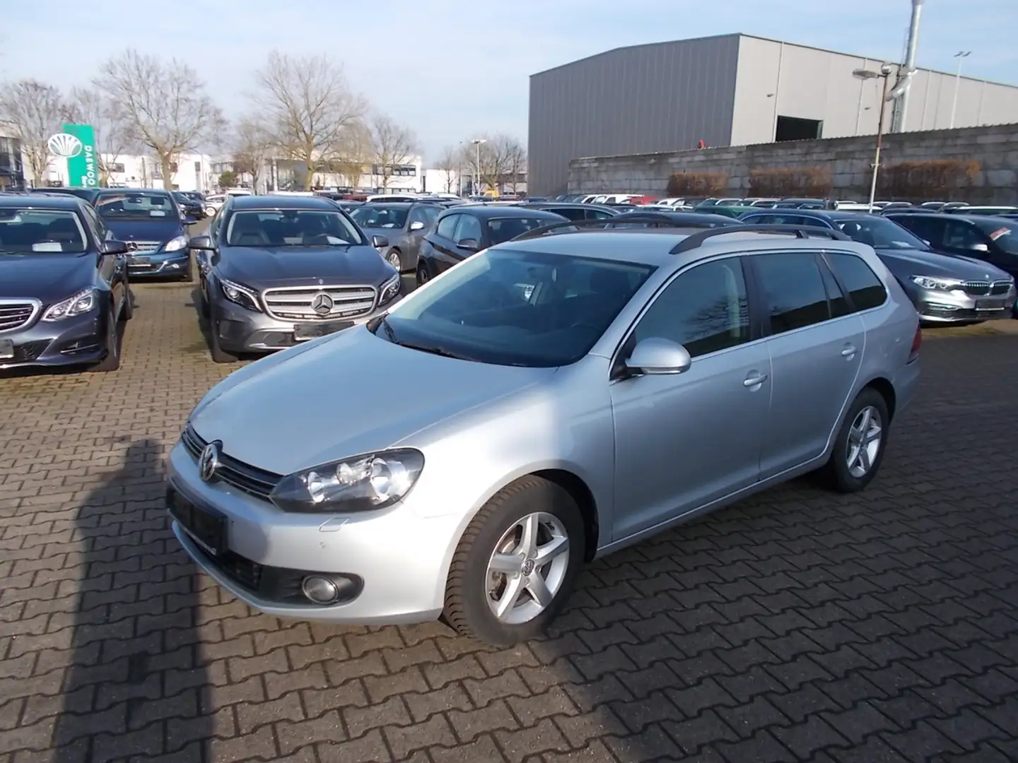 Volkswagen Golf Variant 1.9 TDi, AHK, SHZ, Parksensoren Silber - 1
