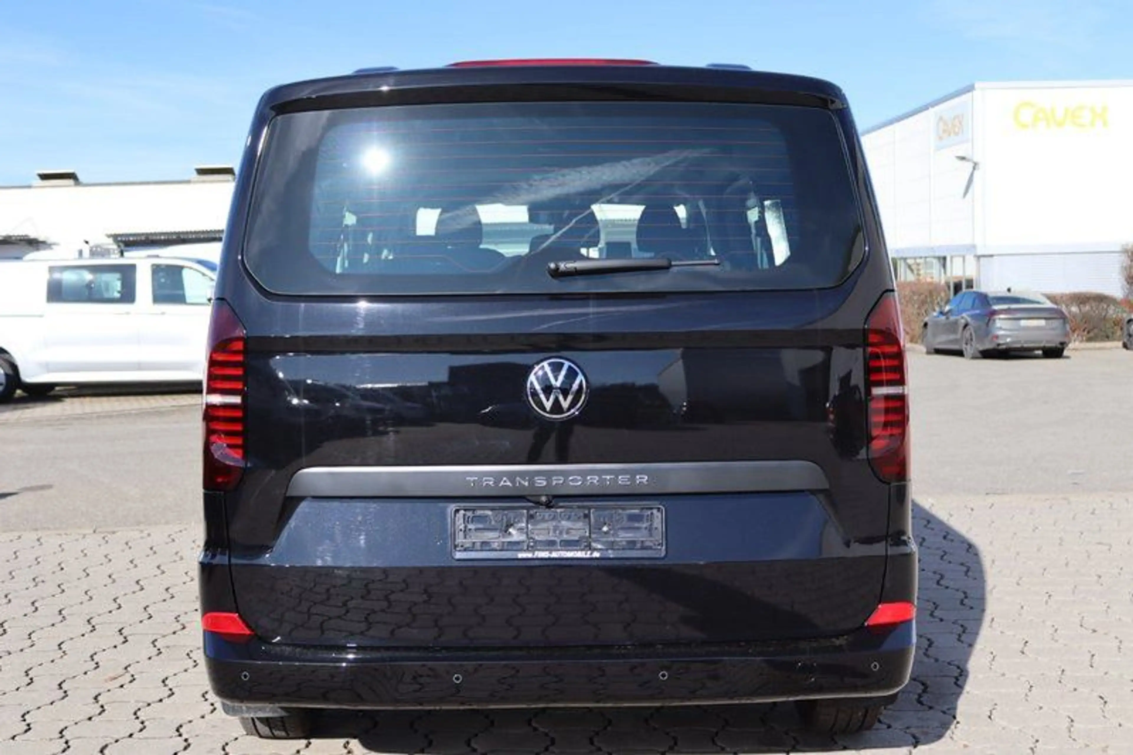 Volkswagen T7 Kombi 6-Sitzer 2xSchiebetüre lang LED Kamera — photo 3