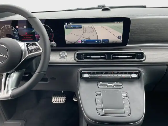 Mercedes-Benz Sonstige d 4M Avantgarde/Pano/AHK AMG/Airmatic/Night  Navi Ansicht 10