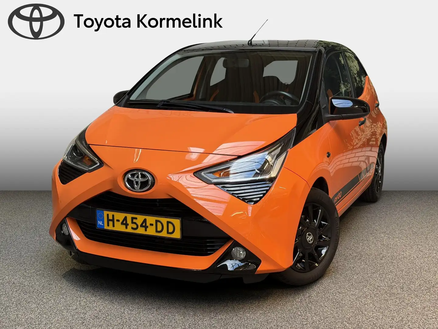 Toyota Aygo 1.0 VVT-i x-cite Orange - 1