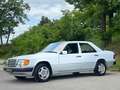 Mercedes-Benz 230 E W124|1.Besitz|nur 128.000KM|sehr guter Zustand| Weiß - thumbnail 3