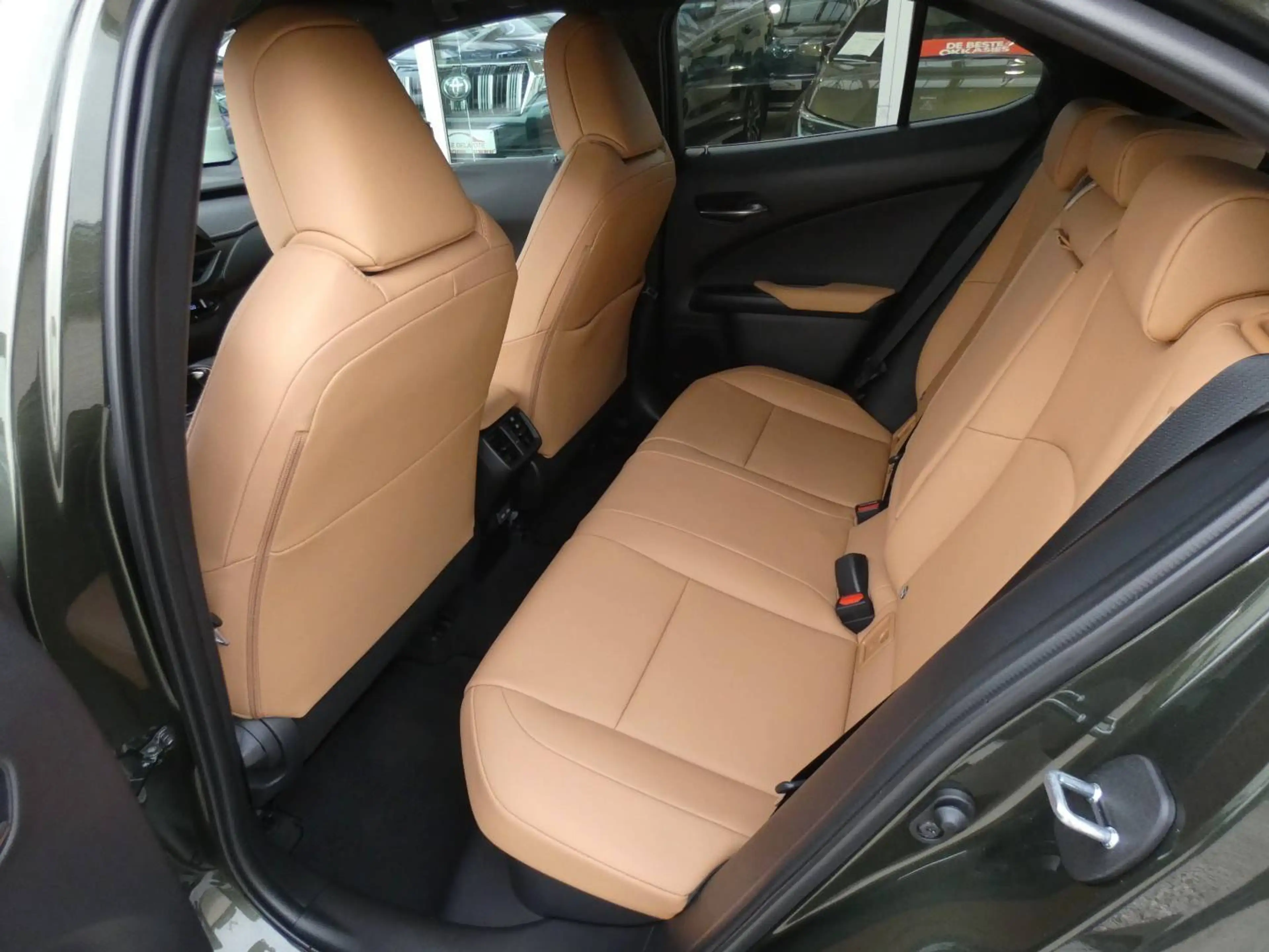Lexus UX 250h HYBRID F-Sport Design +COGNAC LEDER +Dodehoek +Zetelverwarming +GPS +Carplay +Parkeersensoren — photo 15