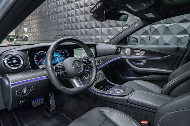 Mercedes-Benz E 400 d AMG *JungeSterne* AirMatic Pano — photo 13