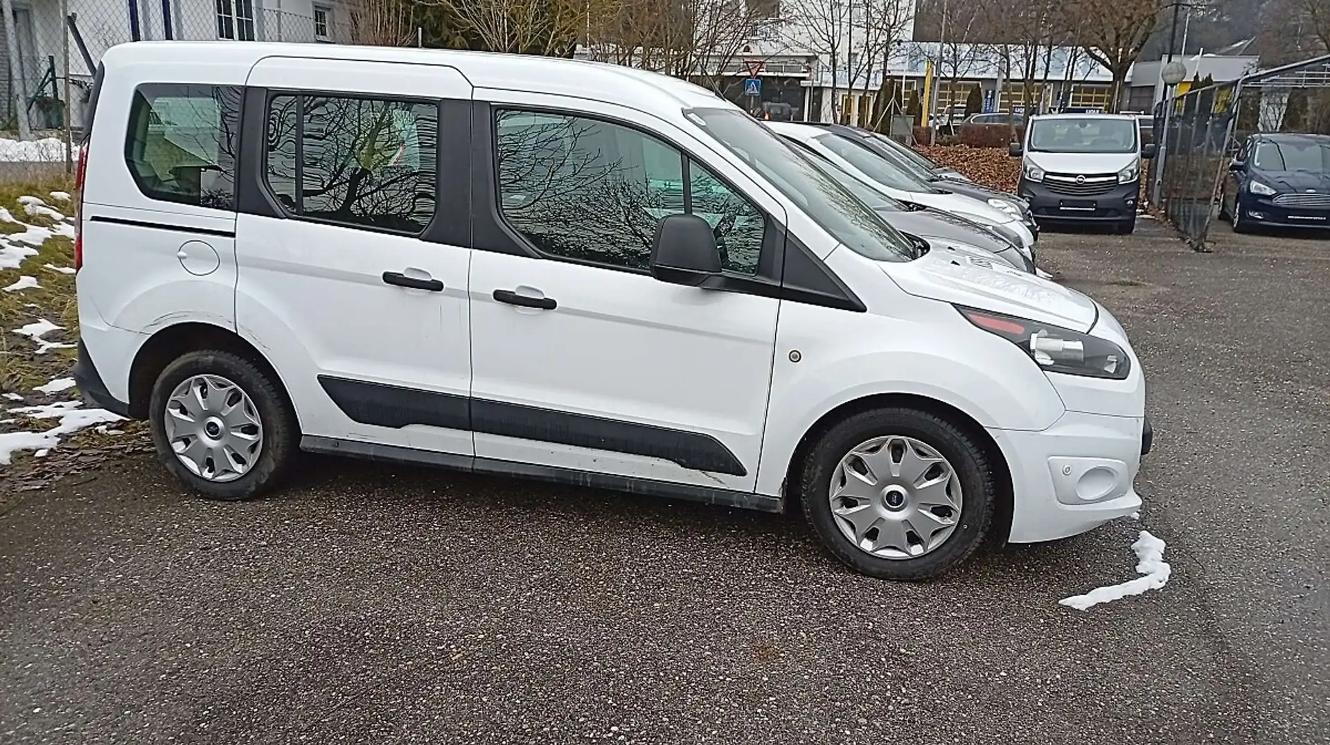 Ford Grand Tourneo Connect Ambiente 1,5 TDCi Start/Stop L2 Weiß - 2