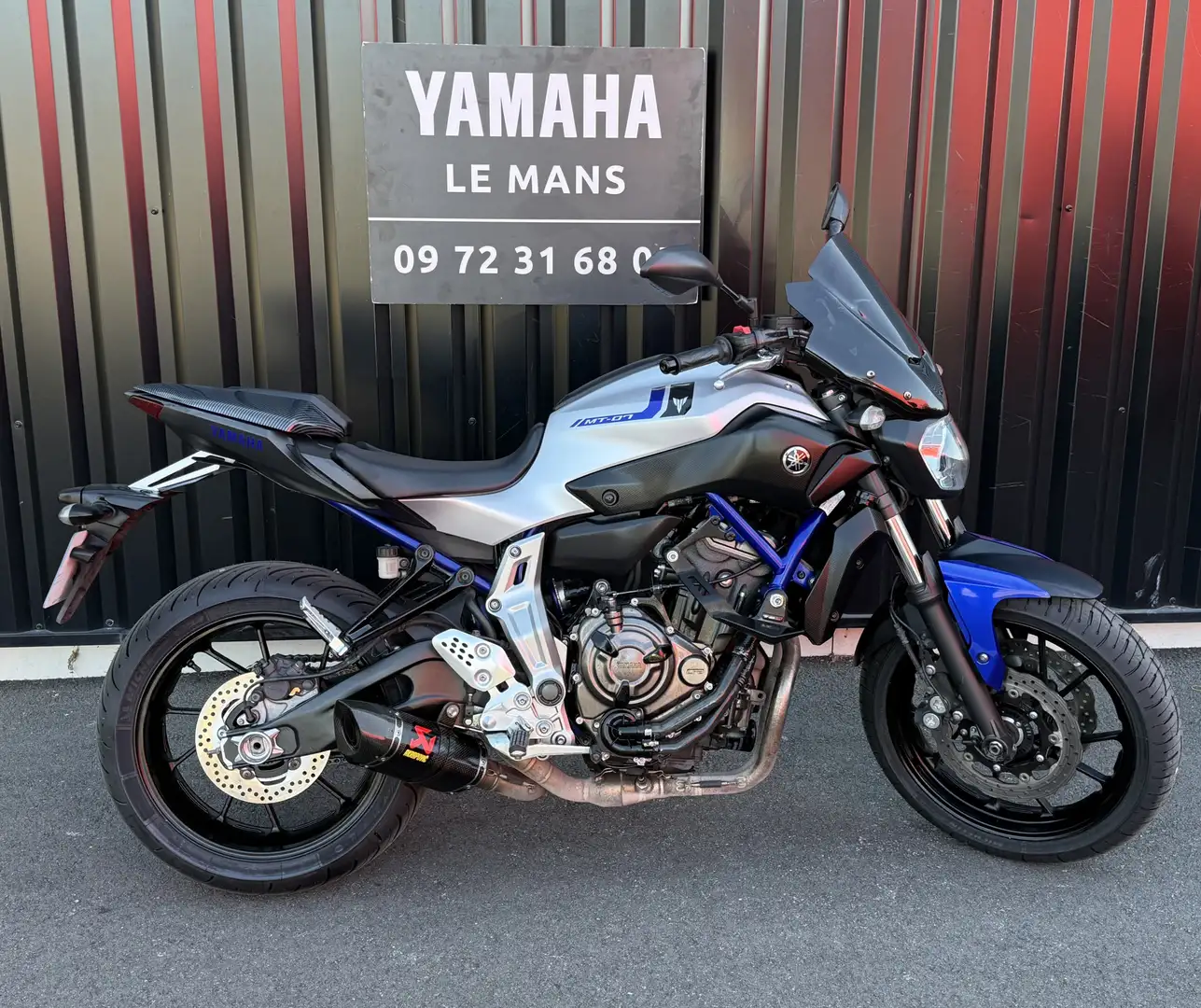 Yamaha MT-07 Gris - 2