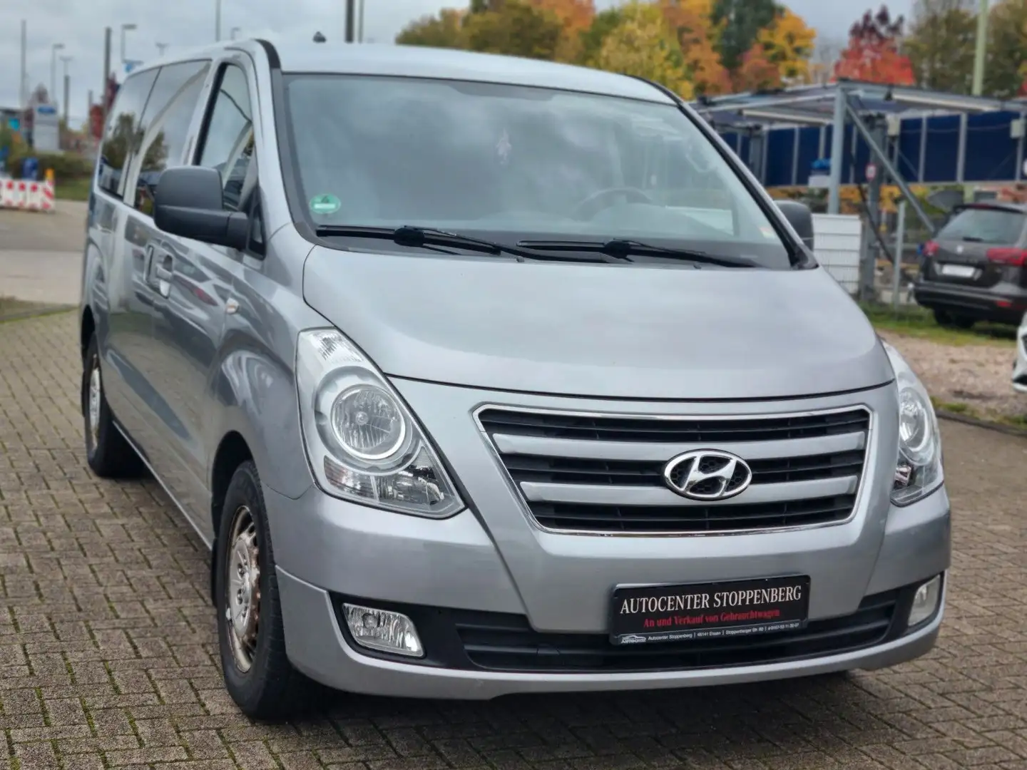 Hyundai H-1 Travel 8-Sitzer/Klima/2.Hand/Garantie/Blueto Zilver - 1