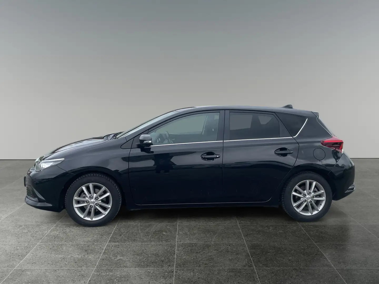 Toyota Auris 1,33 5 EDITION45 Schwarz - 2