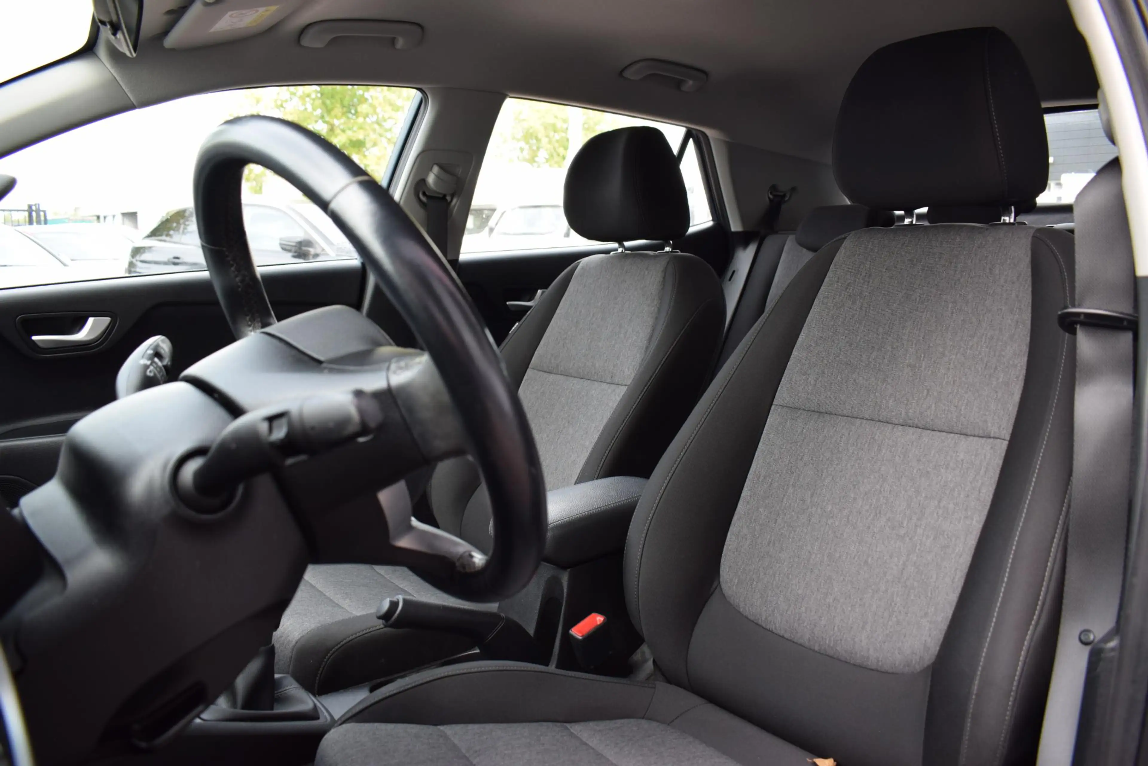 Kia Stonic 1.0 T-GDi DynamicLine | Apple CarPlay | Camera | C — photo 5