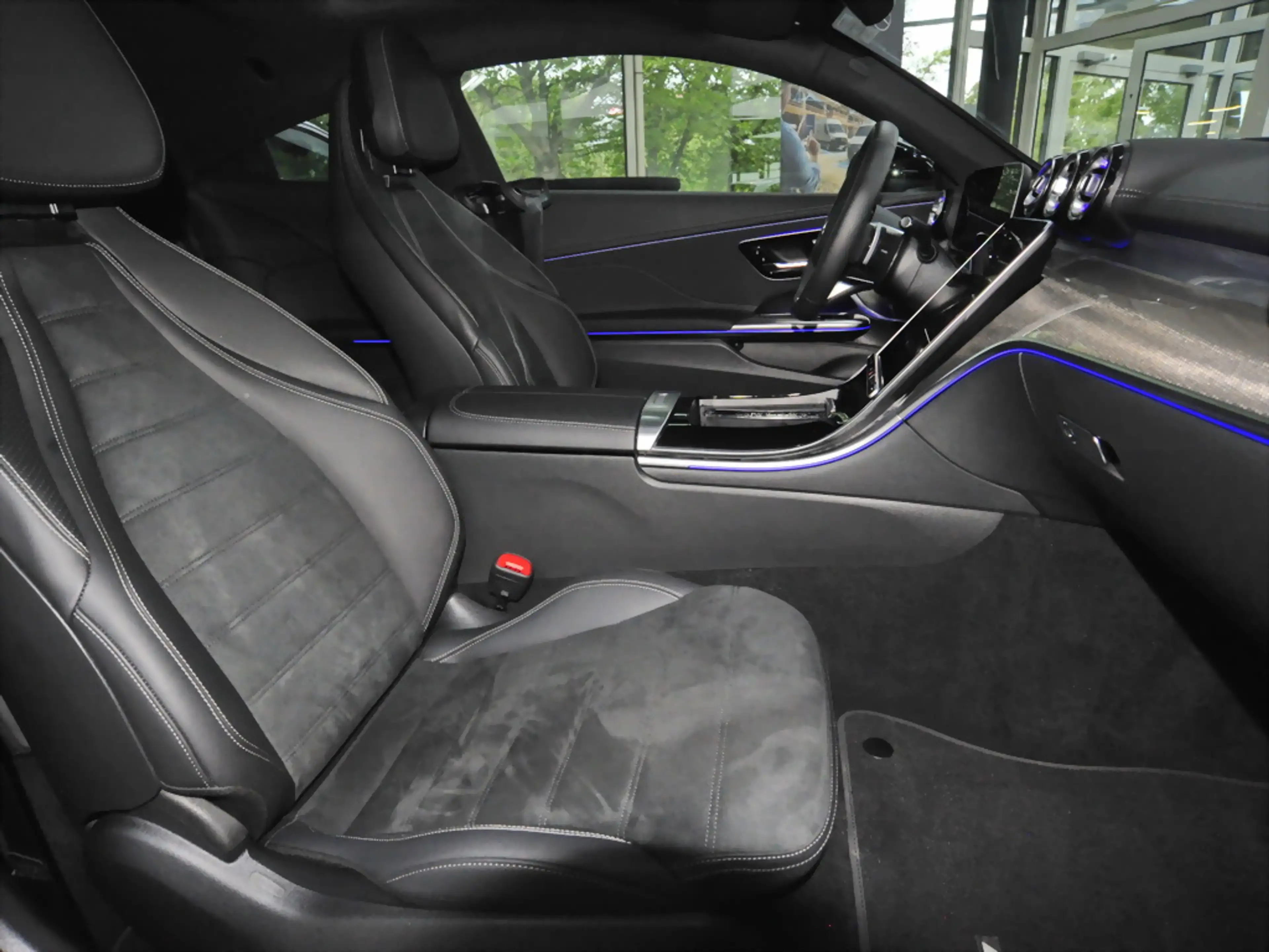 Mercedes-Benz CLE 200 AMG NIGHT DISTRO SHZ 360° PANO BURMESTER — photo 12