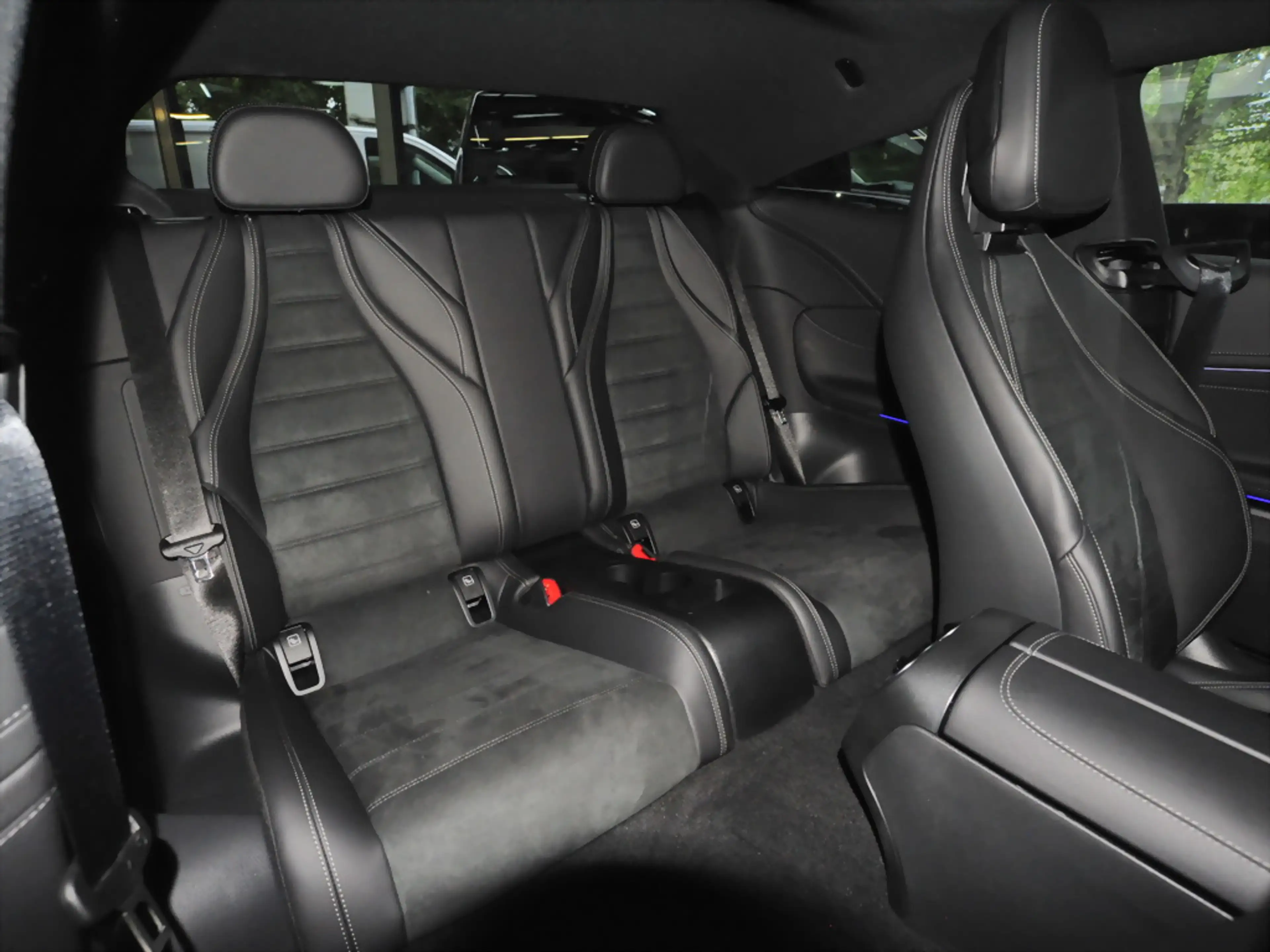 Mercedes-Benz CLE 200 AMG NIGHT DISTRO SHZ 360° PANO BURMESTER — photo 13