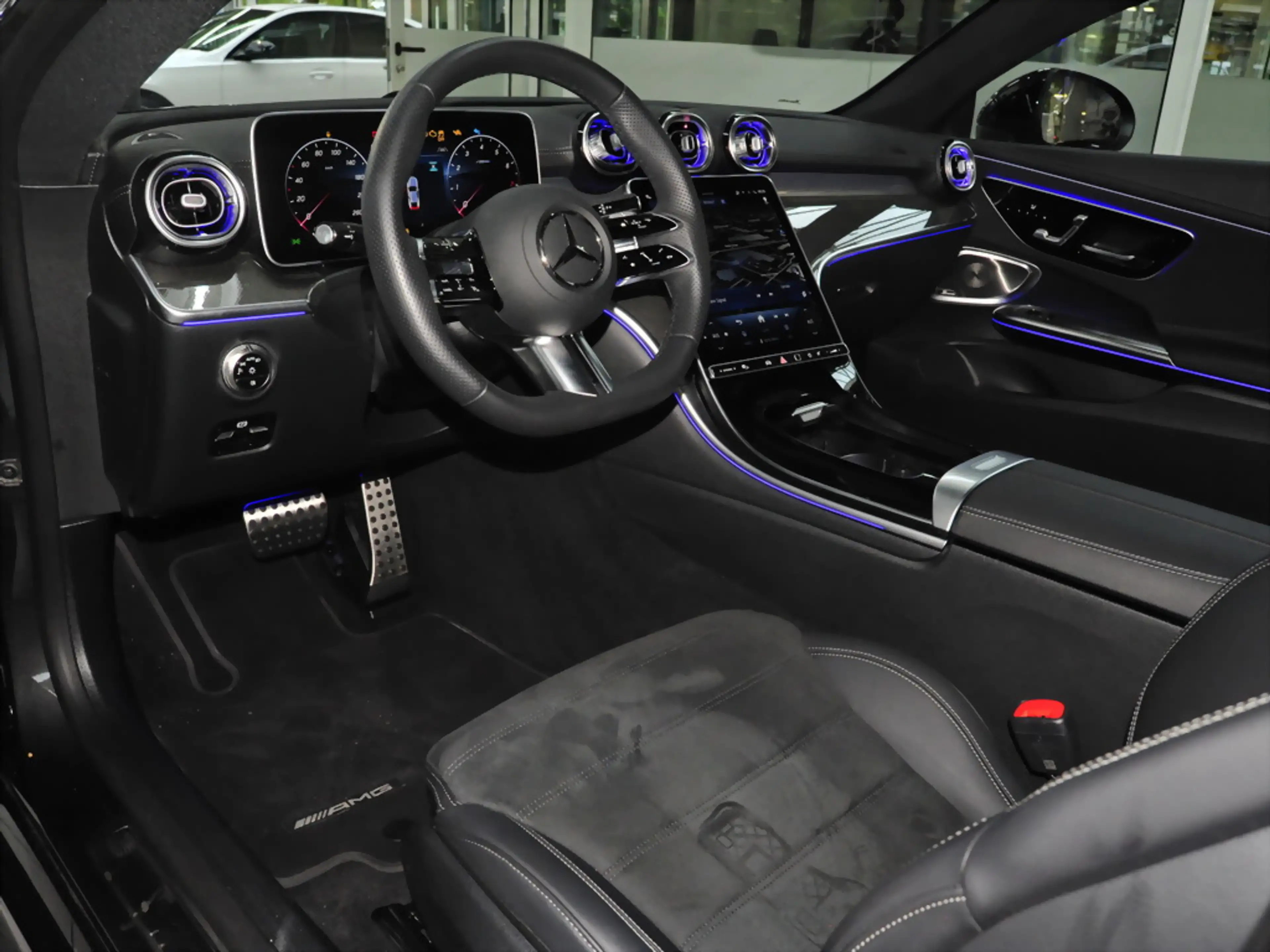 Mercedes-Benz CLE 200 AMG NIGHT DISTRO SHZ 360° PANO BURMESTER — photo 9