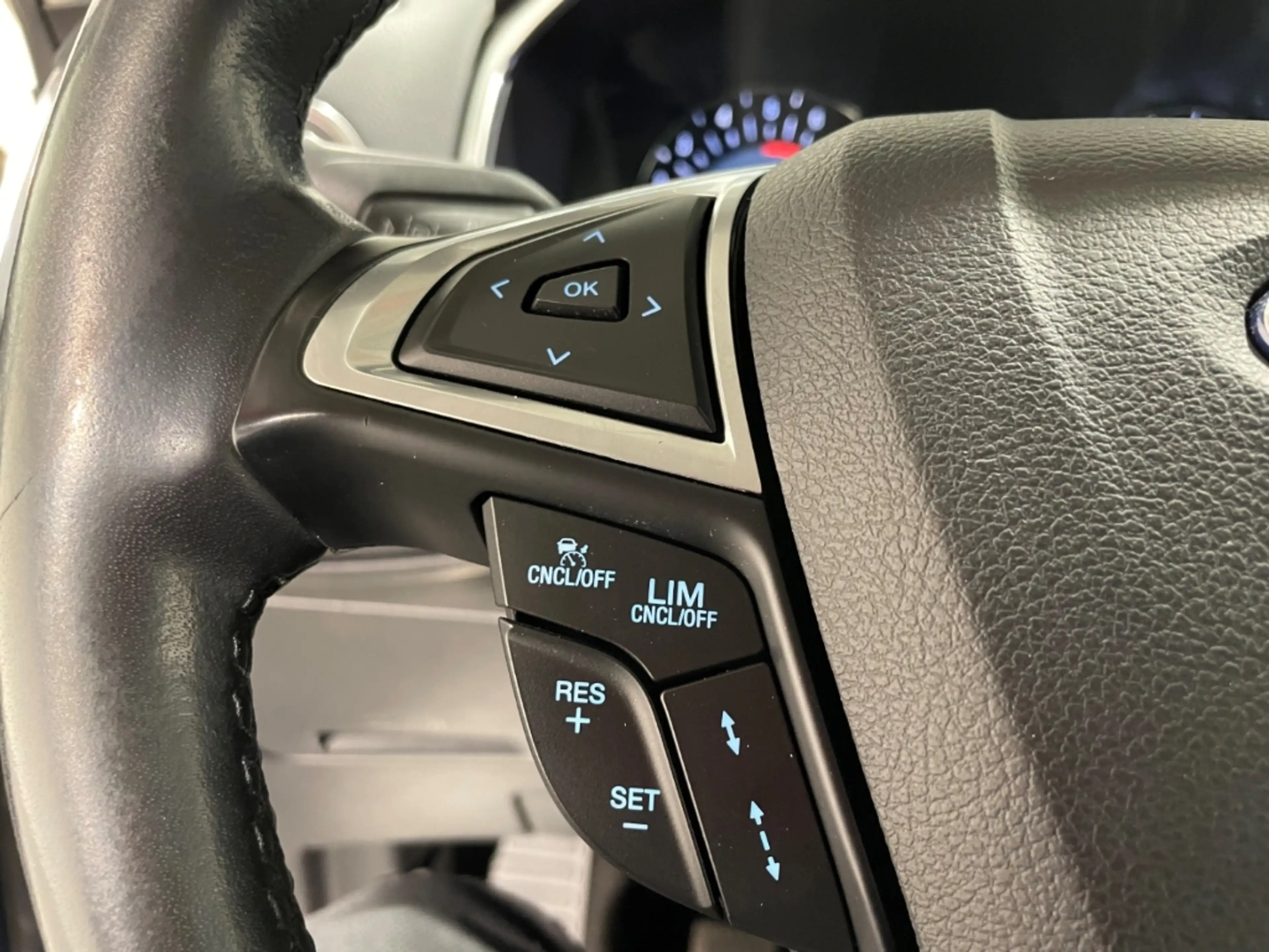 Ford S-Max 2.0 EcoBlue Titanium EU6d-T 7-Sitzer Navi — photo 12