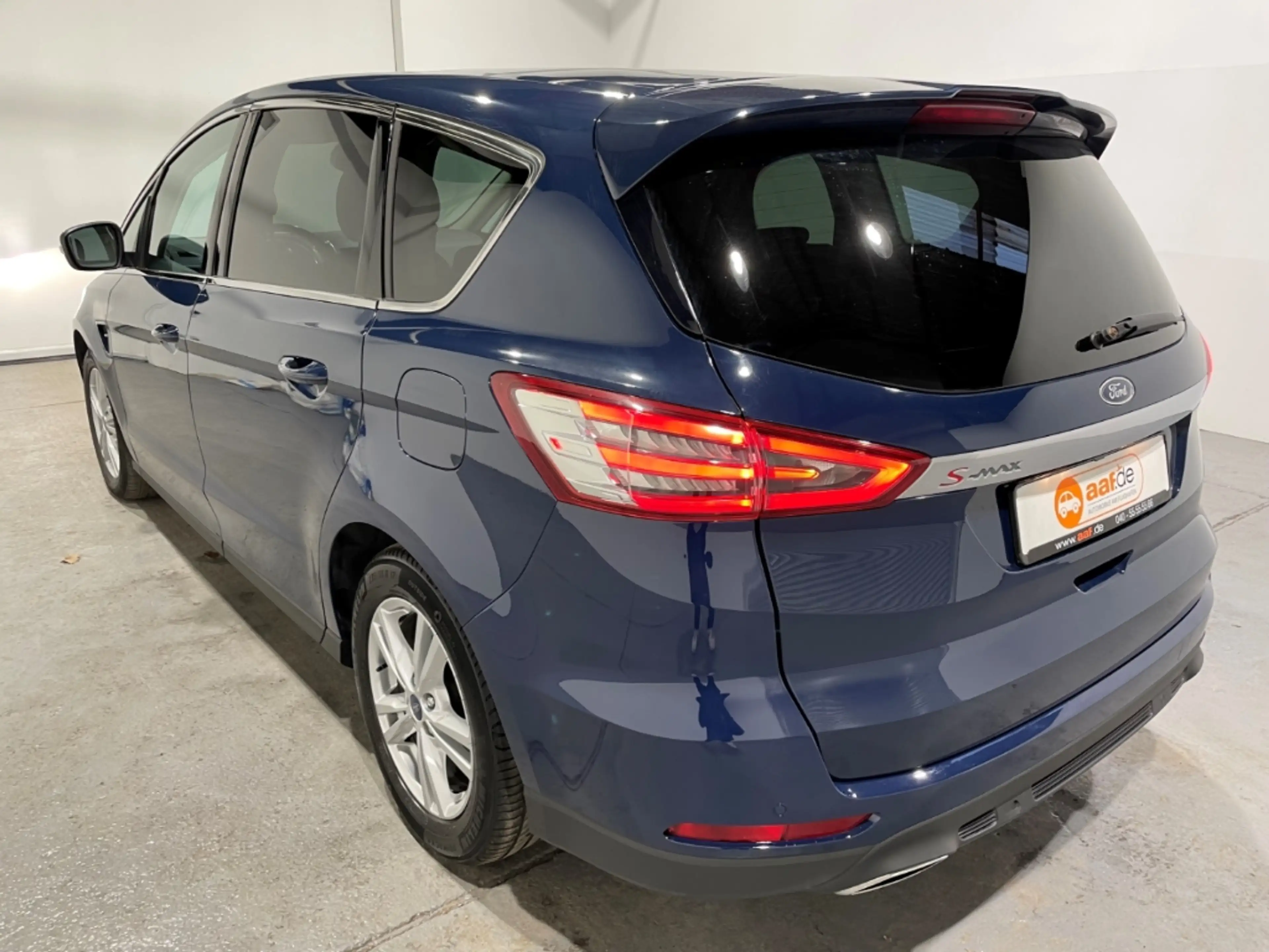Ford S-Max 2.0 EcoBlue Titanium EU6d-T 7-Sitzer Navi — photo 2