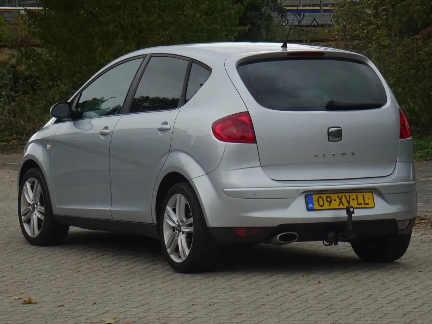 SEAT Altea 1.6 Lifestyle NAP/CLIMA/PDC/CRUISE/APK 10-2026 Grau - 2