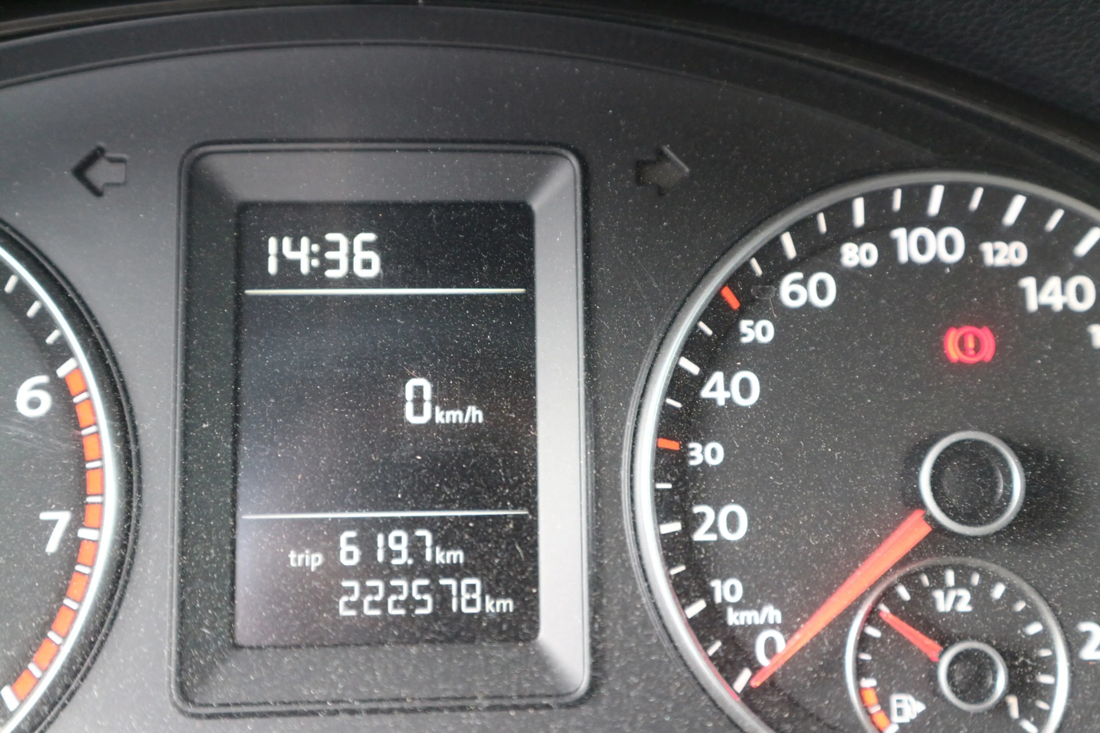 Volkswagen Scirocco 1.4 TSI / R-LINE / RED BULL PACK / UNIEK VOERTUIG — photo 14
