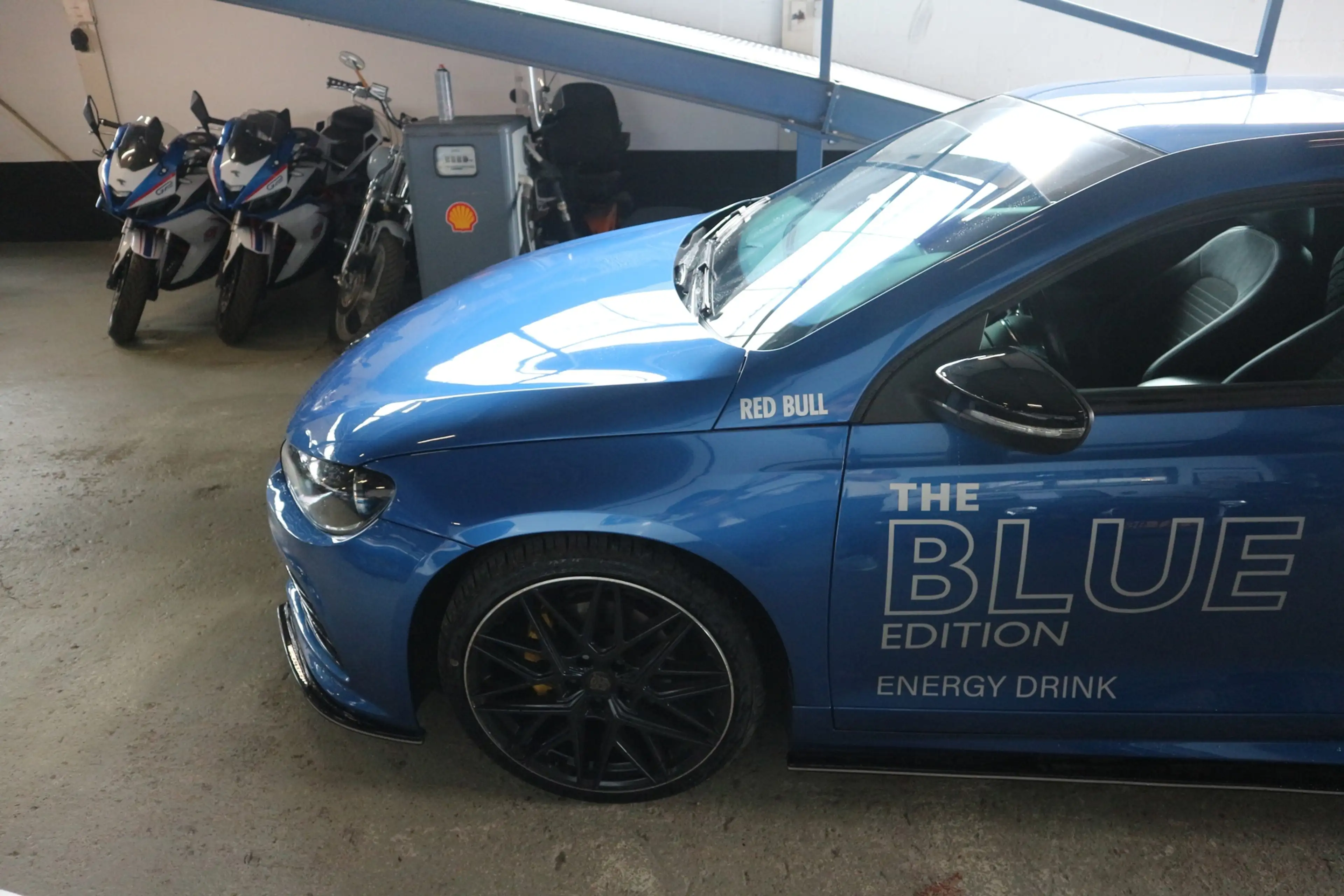 Volkswagen Scirocco 1.4 TSI / R-LINE / RED BULL PACK / UNIEK VOERTUIG — photo 9