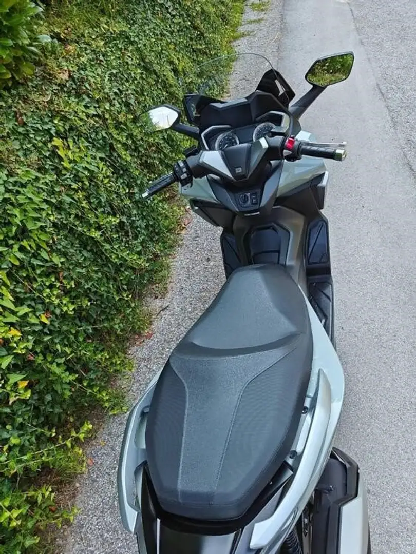 Honda Forza 350 Gris - 2