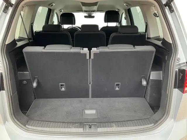 Volkswagen Touran view 15