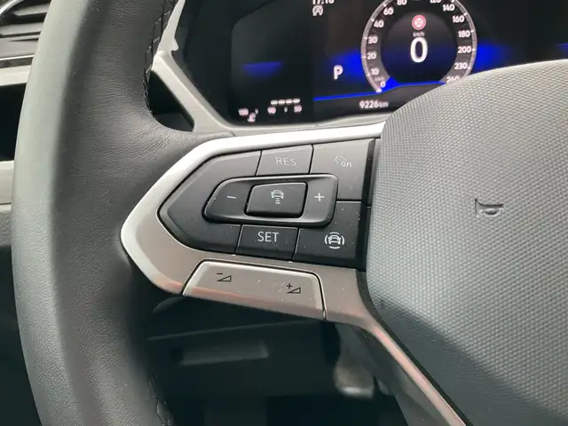 Volkswagen Touran view 12