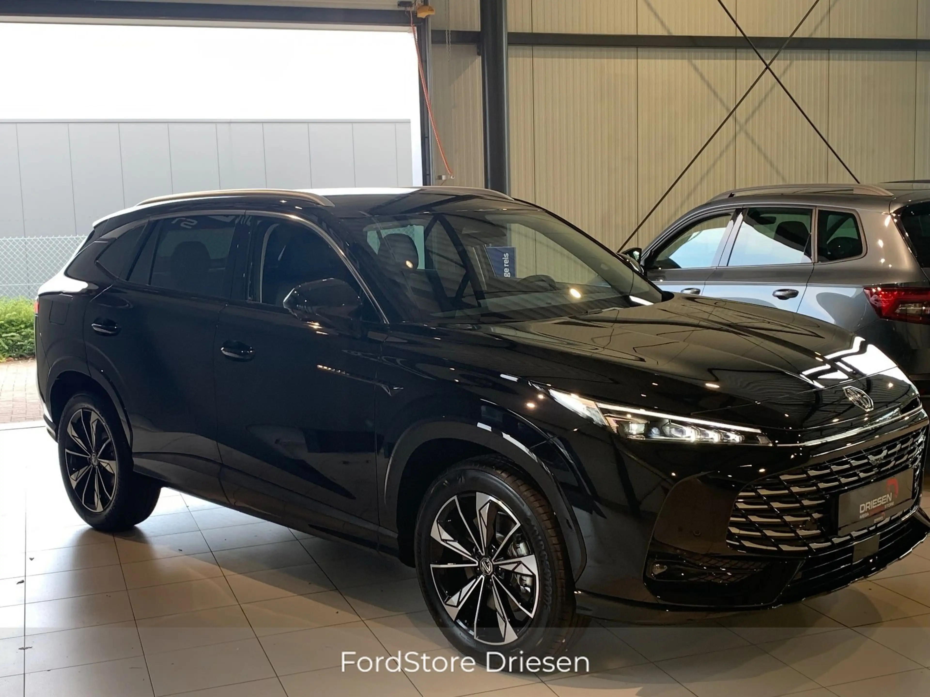MG HS HS LUXURY HEV 1.5i 224pk 7J GARANTIE BIJ DRIESEN BREE 089/461610 — photo 3