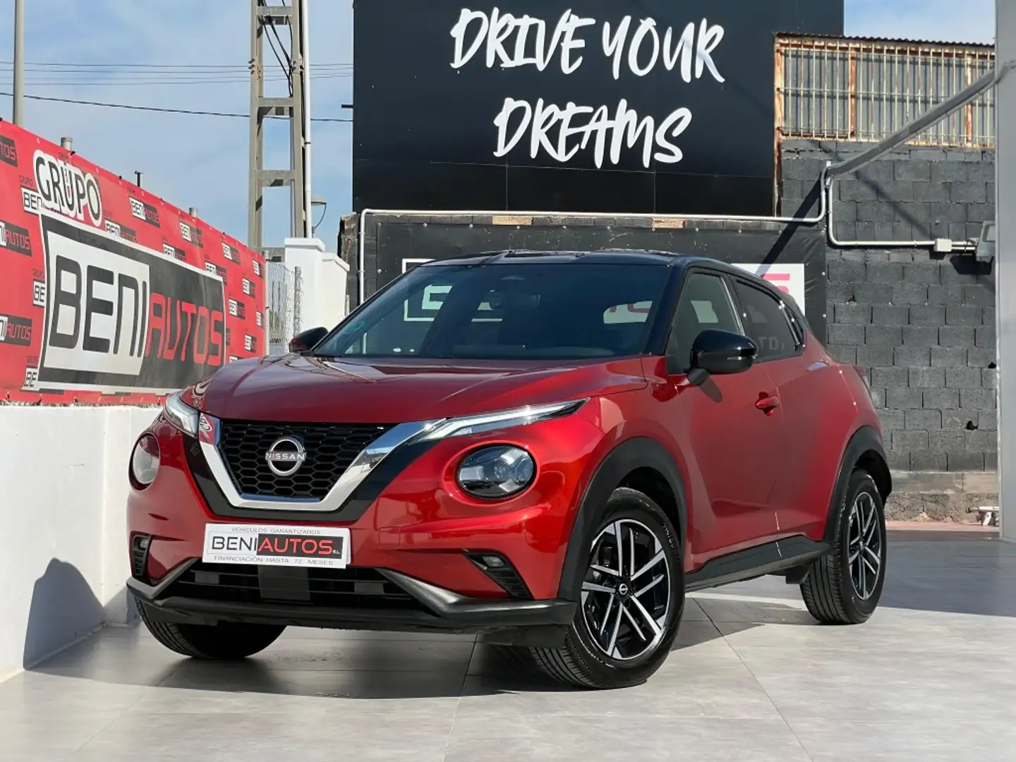 Nissan Juke 1.0 DIG-T Acenta 4x2 DCT 7 84kW Rojo - 1
