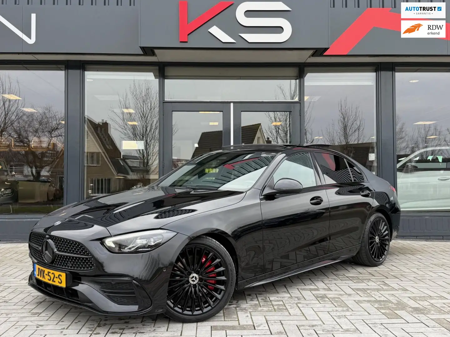 Mercedes-Benz C 180 AMG NIGHT Pano Leder Ambient Schwarz - 1