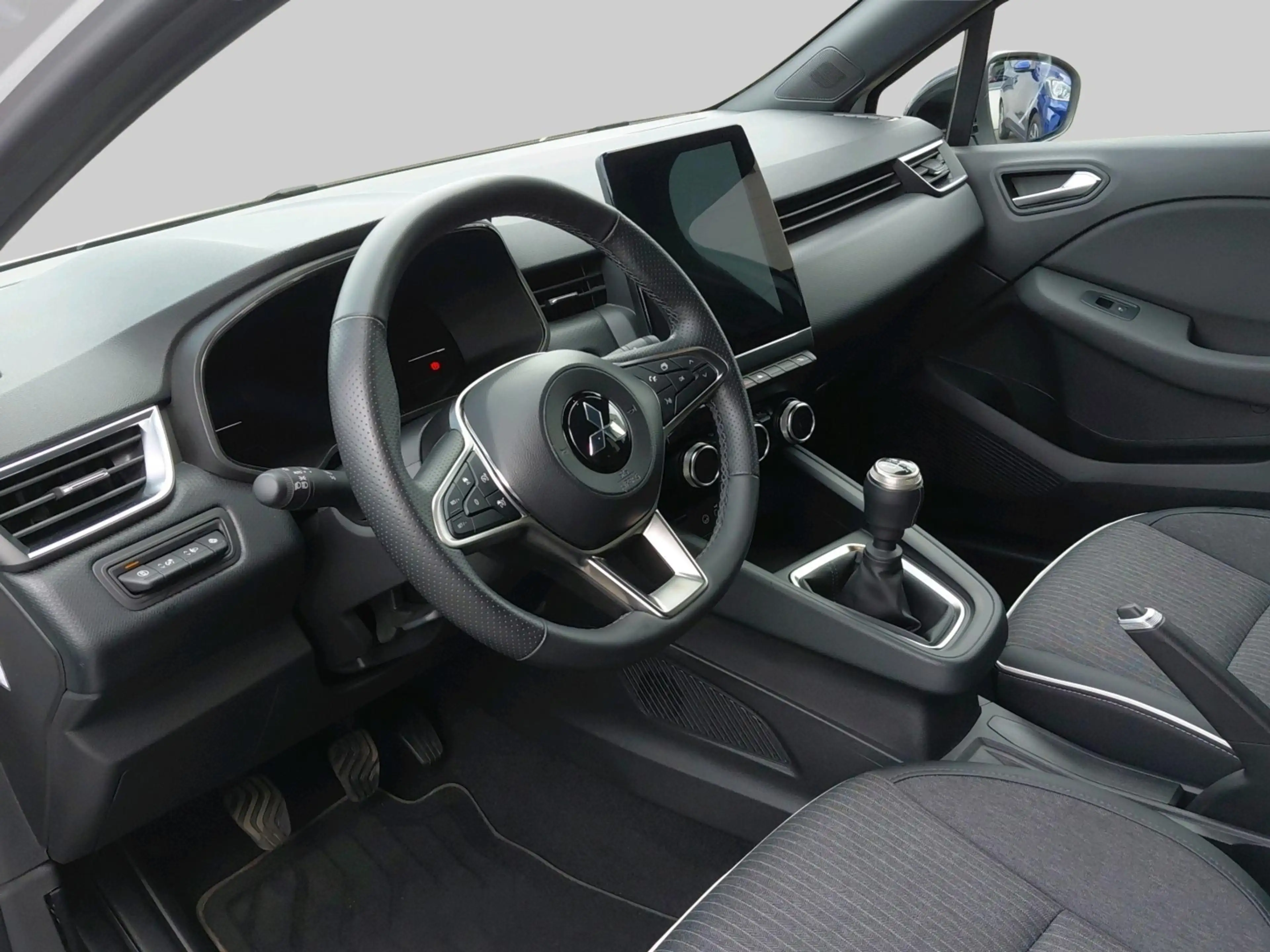 Mitsubishi Colt 1.0T MT Intense+ — photo 4