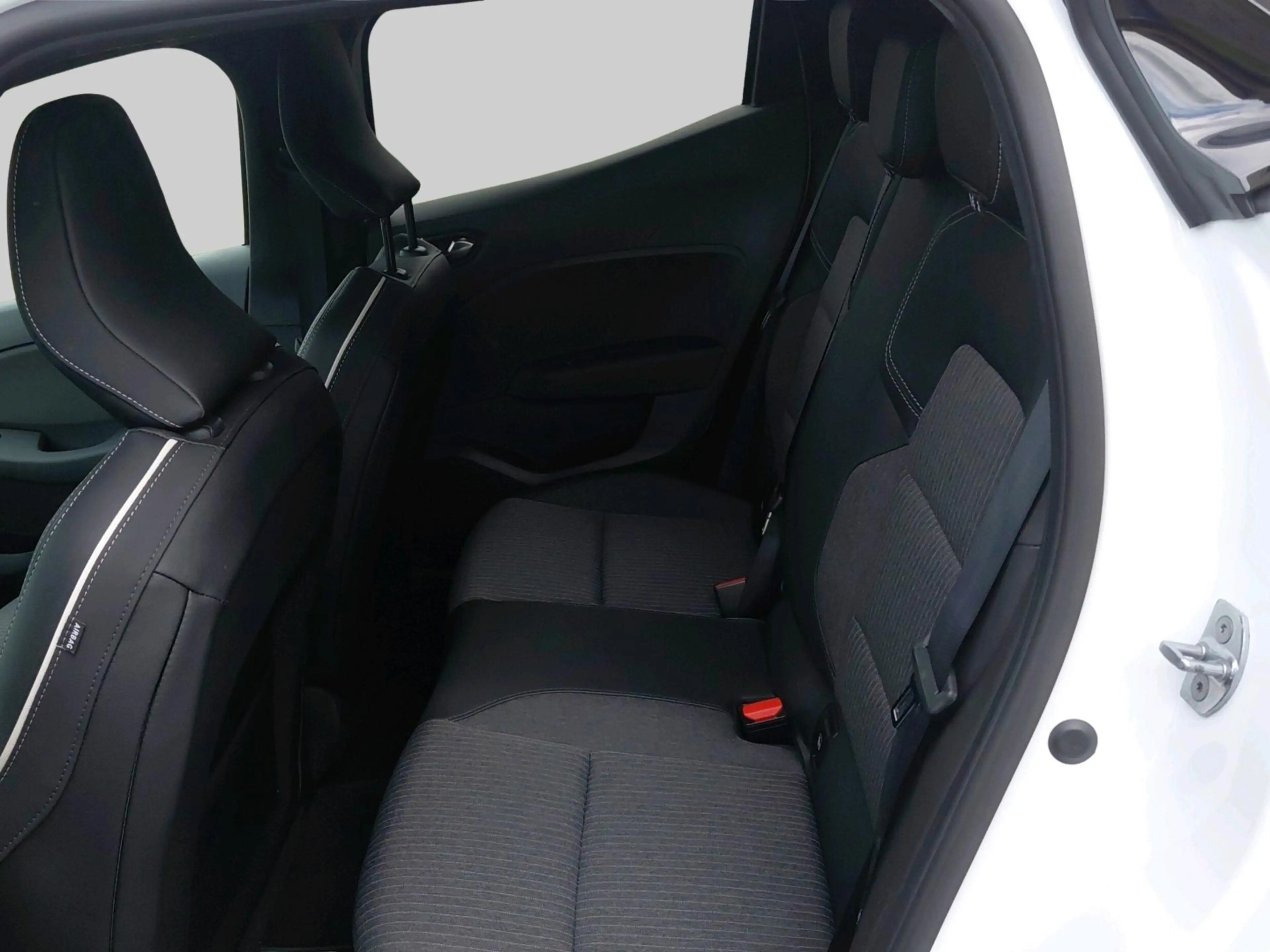 Mitsubishi Colt 1.0T MT Intense+ — photo 6
